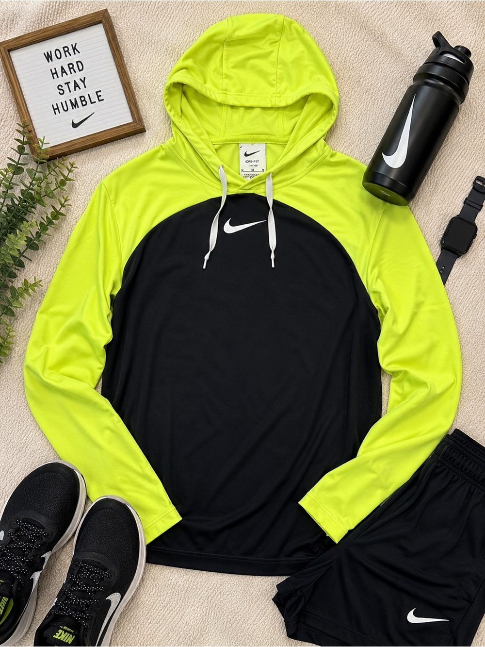 Nike Dri-FIT Hooded Performance Top Men’s Medium Neon Yellow Black